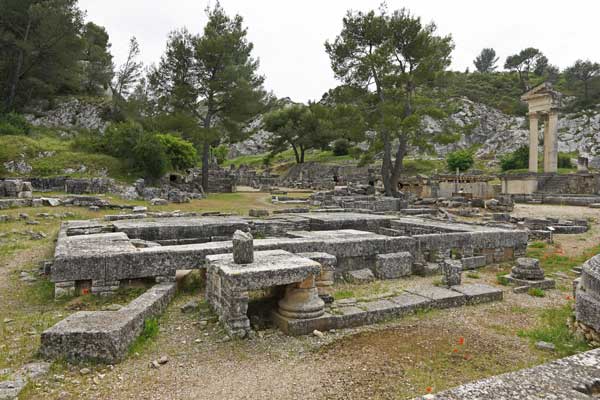 Glanum, site archéologique, Saint-Rémy-de-Provence, Provence, Bouches-du-Rhône, Alpilles, archéologie, blog culture, visite test