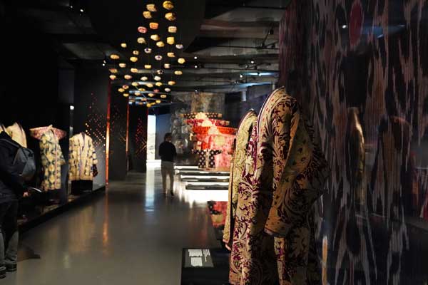 Sur la route de Samarcande, Merveilles de soie et d’or, Ouzbékistan, exposition, monde arabe, blog culture