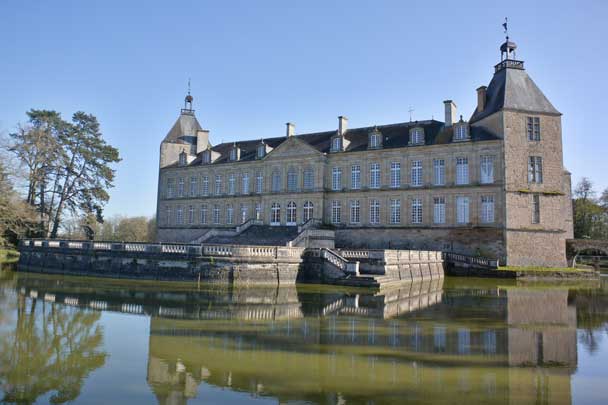Château de Sully, Saône et Loire